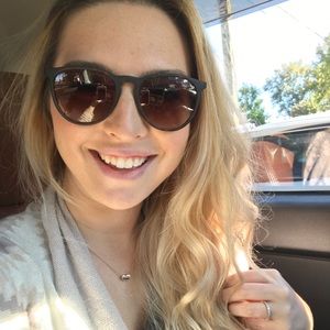 Meet your Posher, Catherine